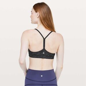 Lululemon Flow Y Bra Nulu Lacescape Dark Cast Black Floral sz 8 nwot never worn